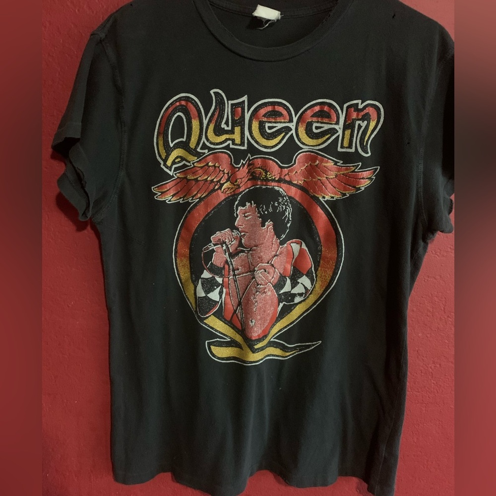 Madeworn queen